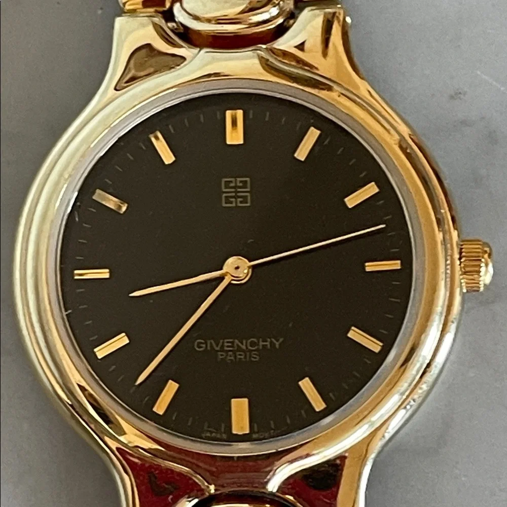 GIVENCHY Vintage 90's Quartz Gold Bracelet Black Dial Women's Watch
